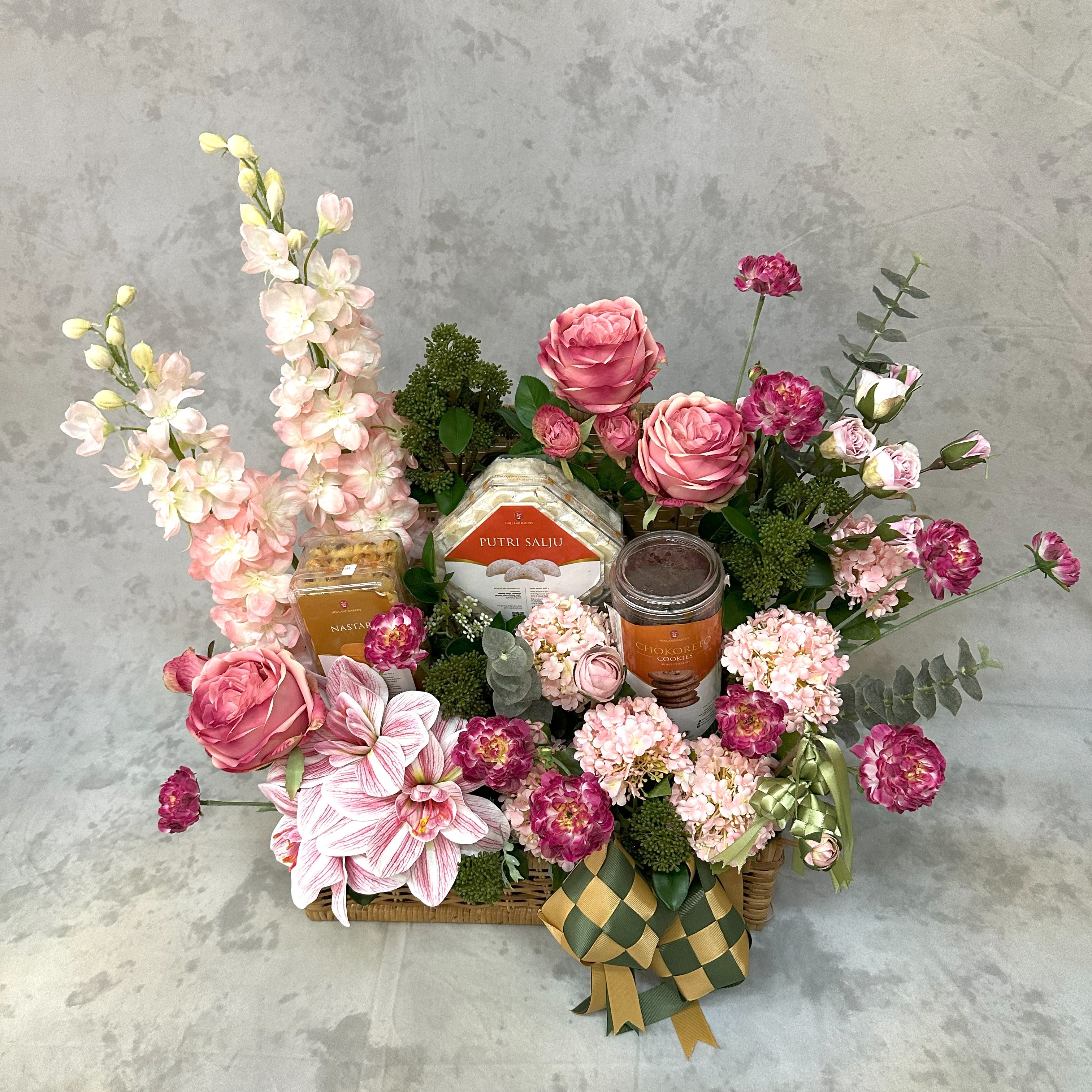 Enchanting Ramadan Floral Hamper