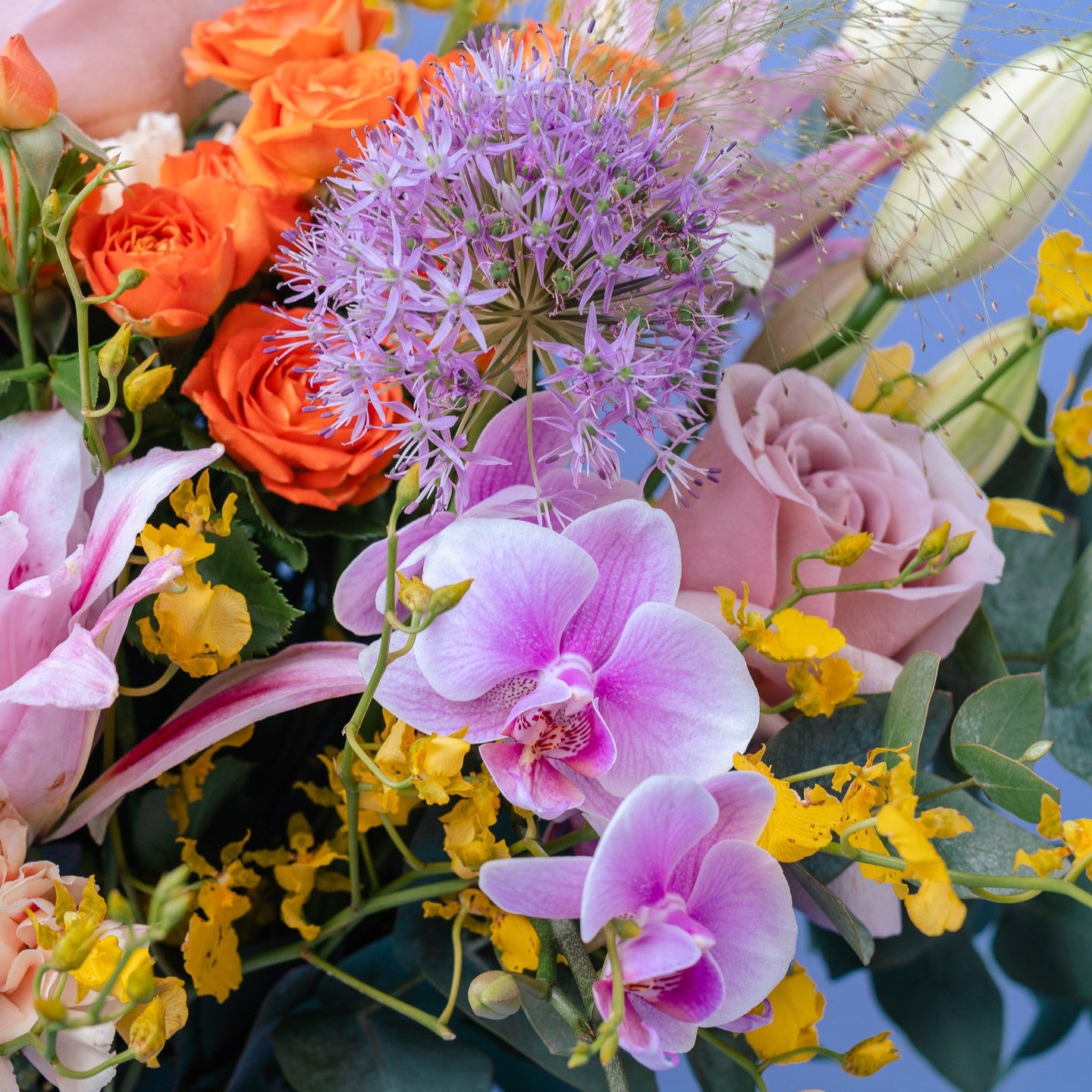 Bright And Cheerful Vase Arrangement