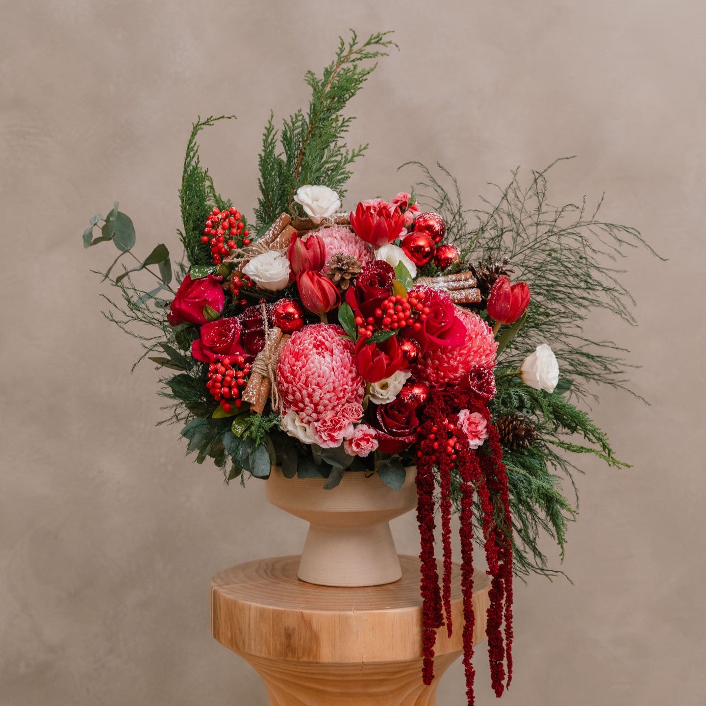 Blush & Berries Christmas Blooms