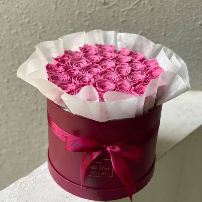 Preserved Roses - Petite Round Box